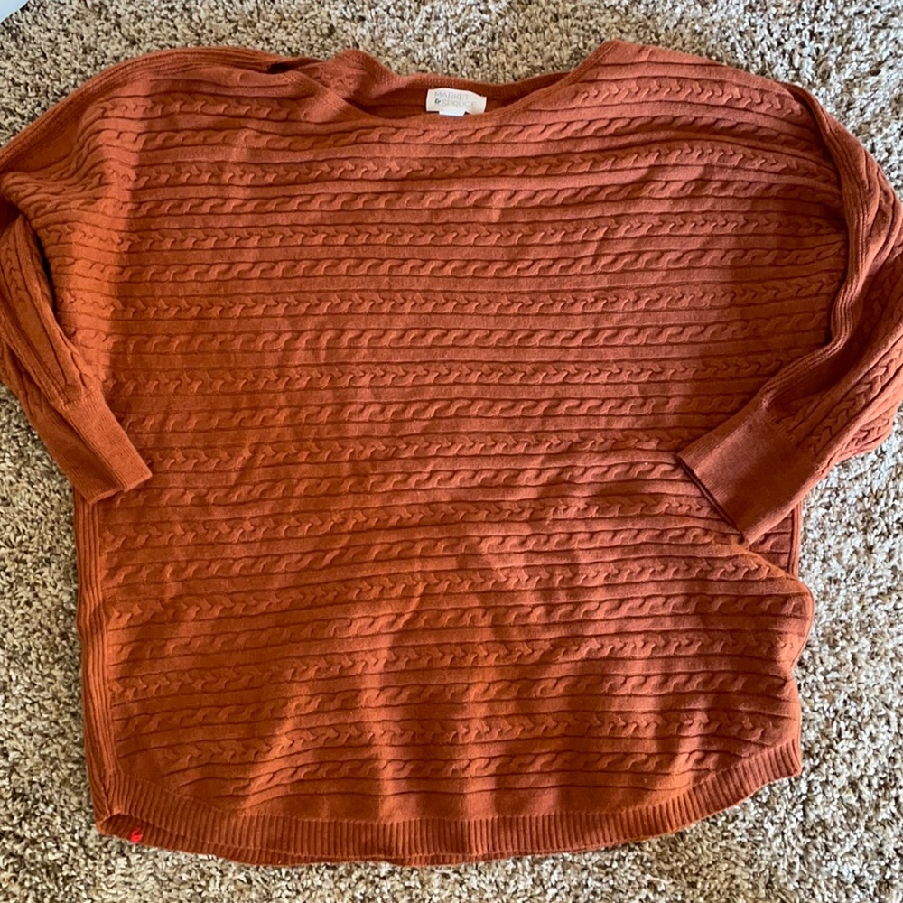 Orange dolman cable top